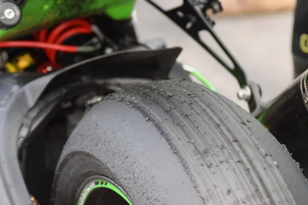 Do Motorcycle Tires Have Tubes?