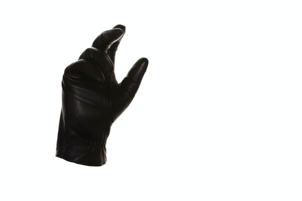 Should Motorcycle Gloves be Tight?