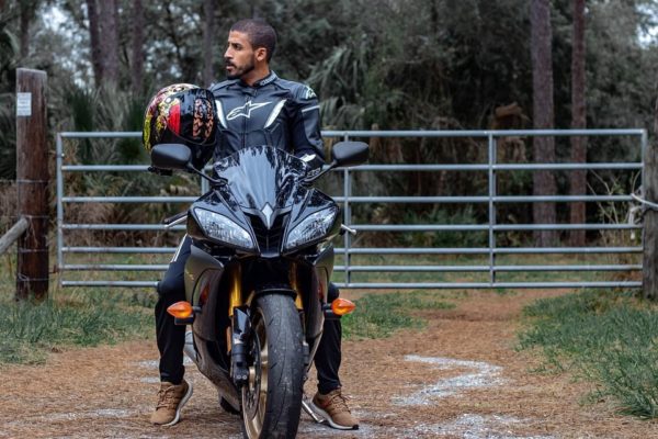 Should a Motorcycle Jacket be Tight?