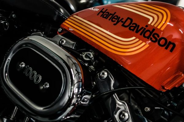 Why is the Motorcycle Engine Rev So High?