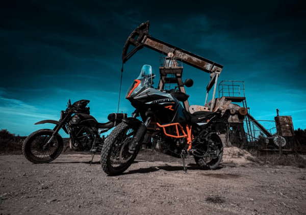 Why Do Motorcycles Need to Change Oil?